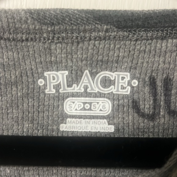 Children’s place Boys S(5/6) gray camo waffle longsleeve tee, EUC, has name in - Picture 3 of 5